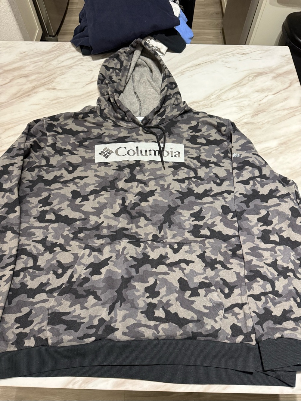 Columbia Men’s Gray Camo Hooded Sweatshirt